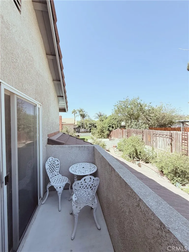 3054 Forest Rialto, CA 92377