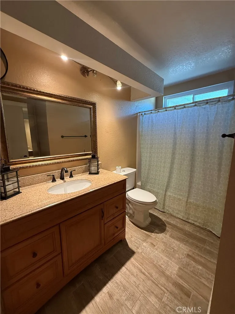 3054 Forest Rialto, CA 92377