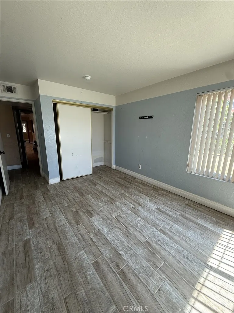 3054 Forest Rialto, CA 92377