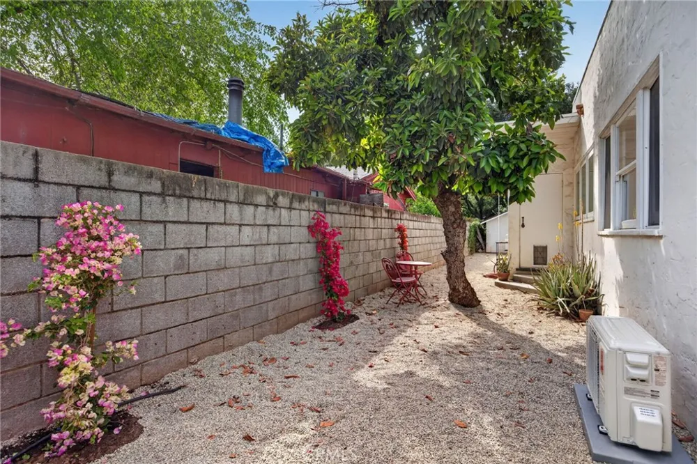 223 S Padre Juan Ojai, CA 93023