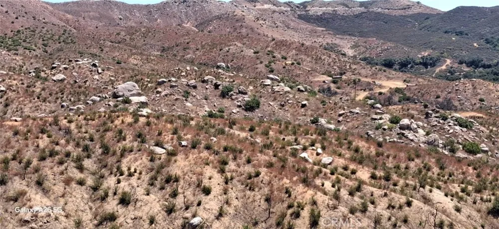 32 W Decker Canyon Road Lake Elsinore, CA 92530