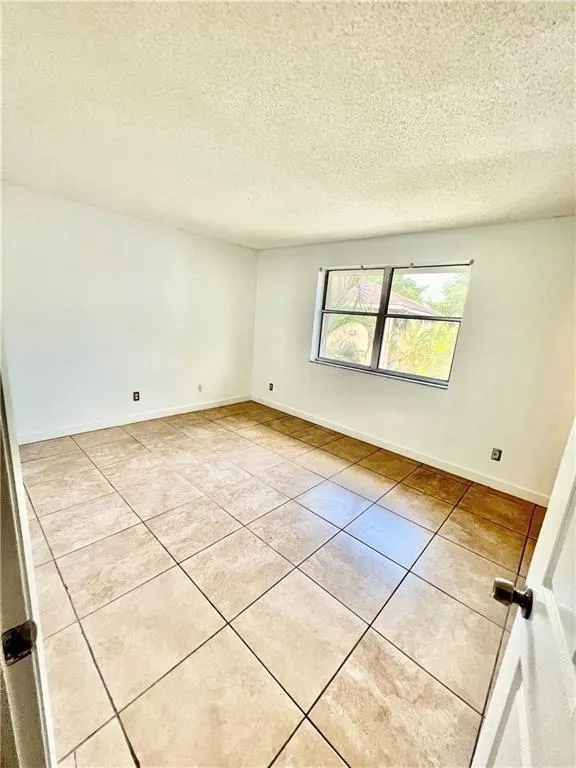 741 NW 104TH AVENUE #203 Pembroke Pines, FL 33026