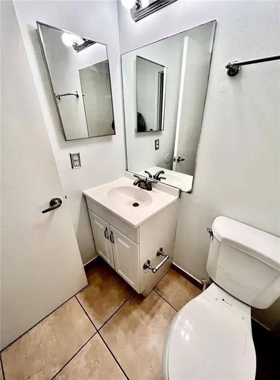 741 NW 104TH AVENUE #203 Pembroke Pines, FL 33026