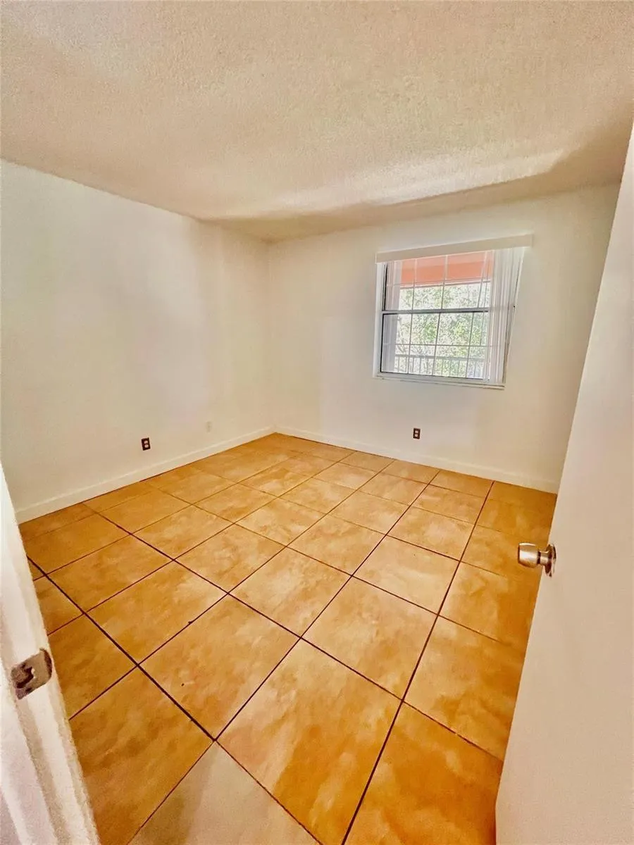 741 NW 104TH AVENUE #203 Pembroke Pines, FL 33026