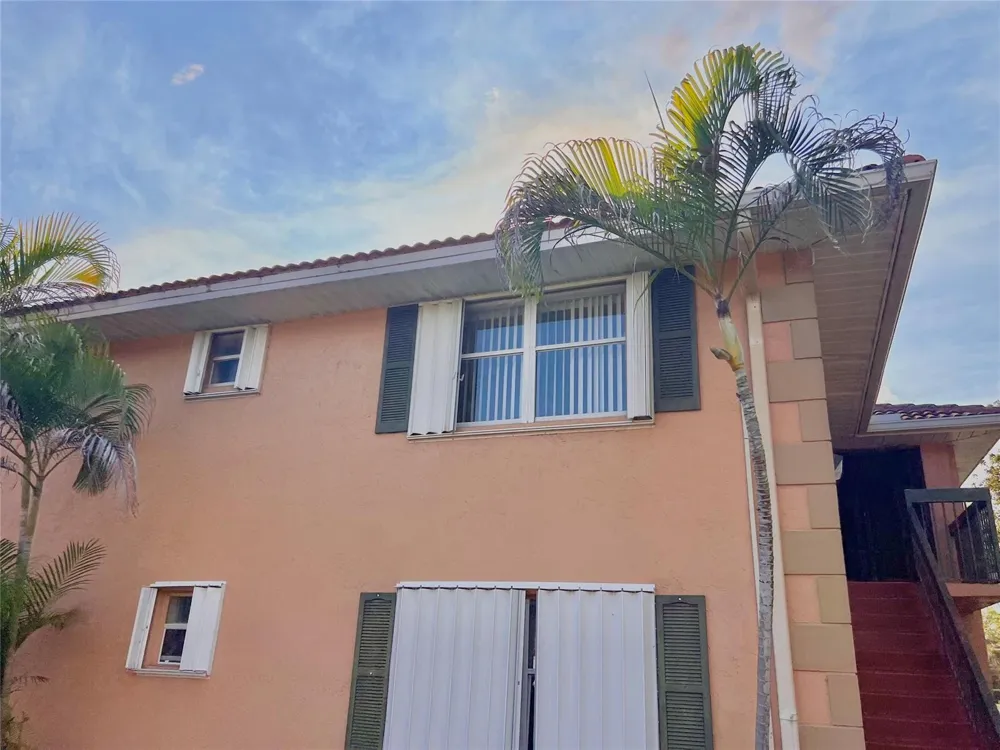 741 NW 104TH AVENUE #203 Pembroke Pines, FL 33026