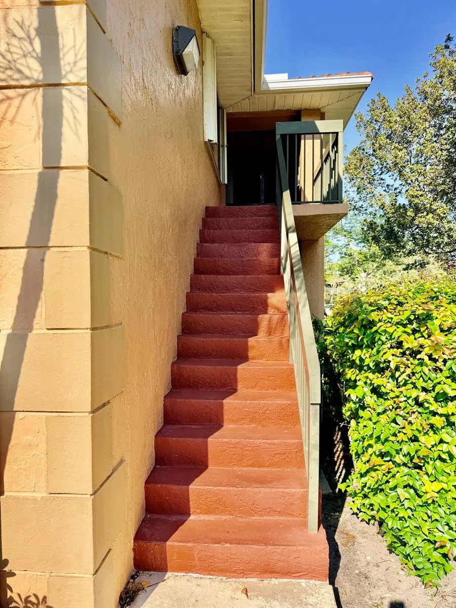 741 NW 104TH AVENUE #203 Pembroke Pines, FL 33026