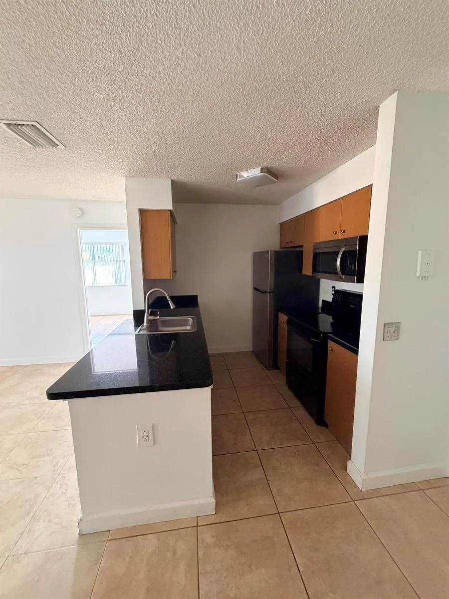 741 NW 104TH AVENUE #203 Pembroke Pines, FL 33026