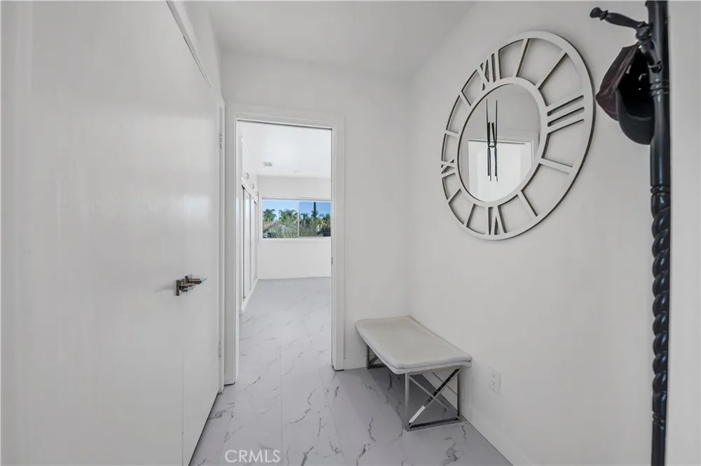 22475 Loch Lomond Drive Canyon Lake, CA 92587