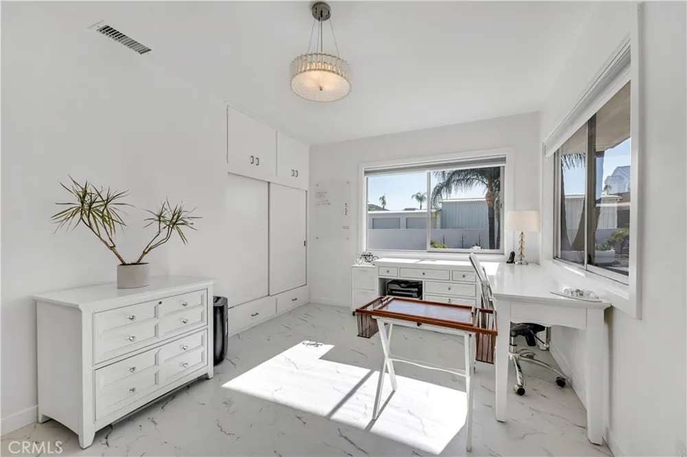 22475 Loch Lomond Drive Canyon Lake, CA 92587