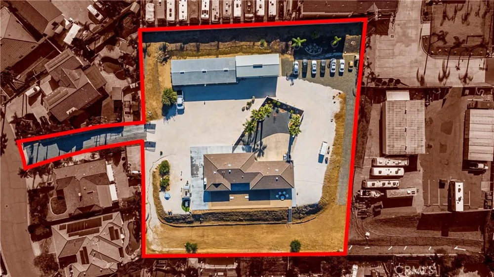 22475 Loch Lomond Drive Canyon Lake, CA 92587