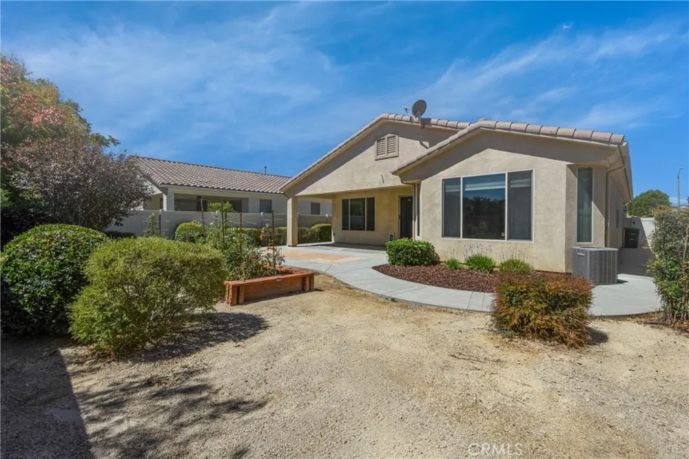 1506 Via Rojas Hemet, CA 92545