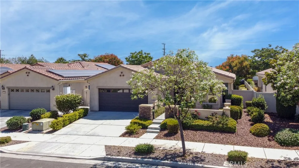 1506 Via Rojas Hemet, CA 92545