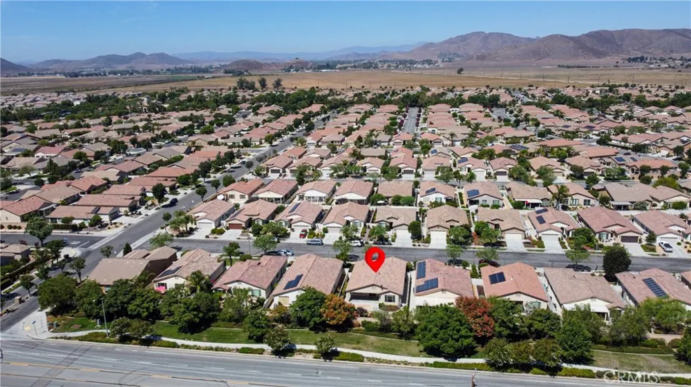 1506 Via Rojas Hemet, CA 92545