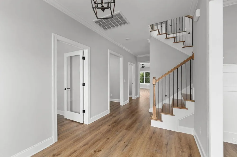 9864 Mayfly Road Ooltewah, TN 37363
