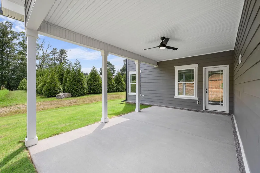 9864 Mayfly Road Ooltewah, TN 37363