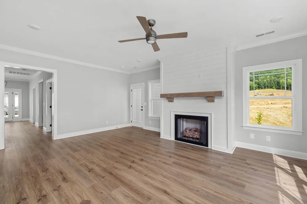 9864 Mayfly Road Ooltewah, TN 37363