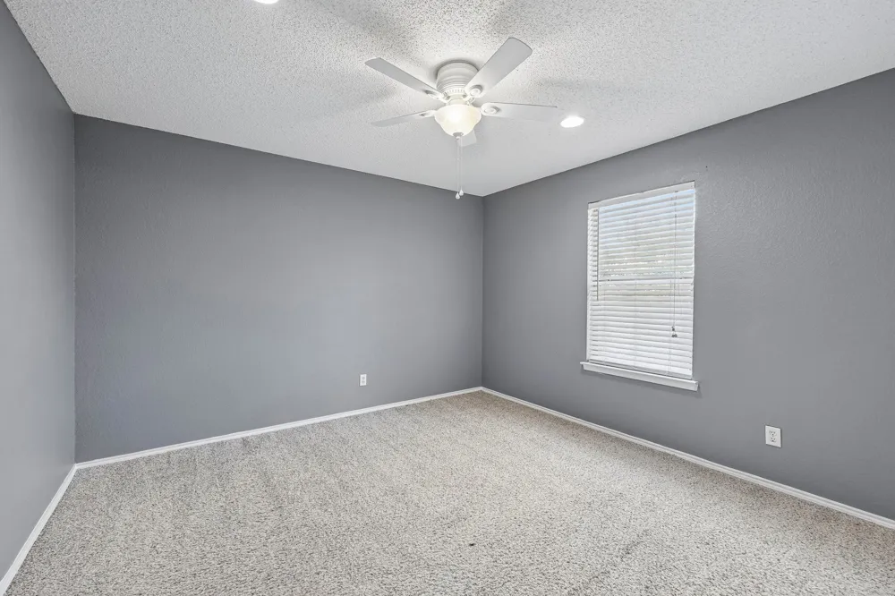 1910 Bentwood Court Grapevine, TX 76051