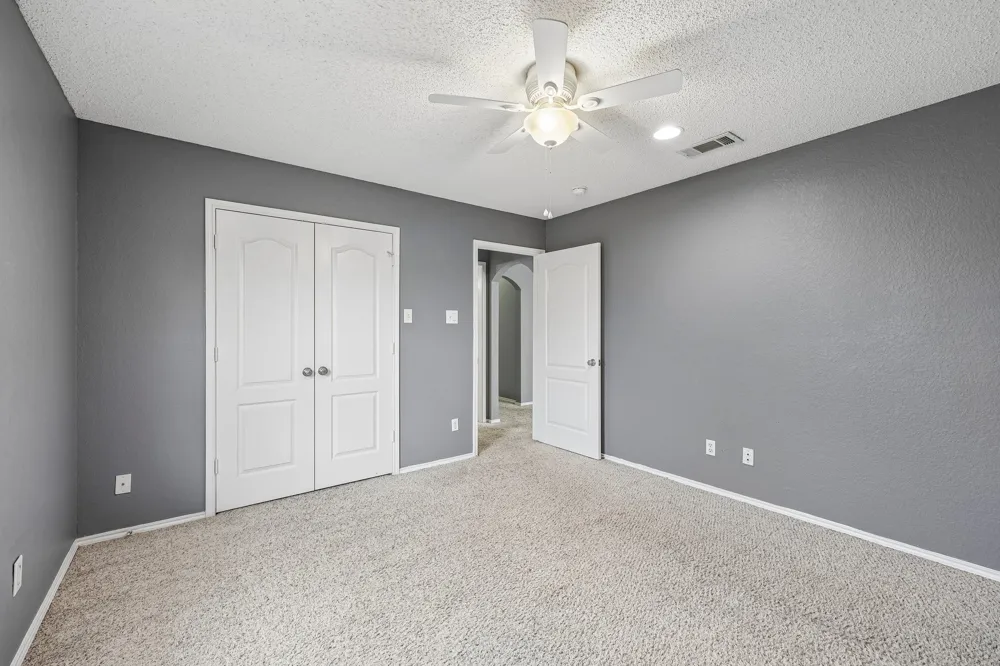 1910 Bentwood Court Grapevine, TX 76051