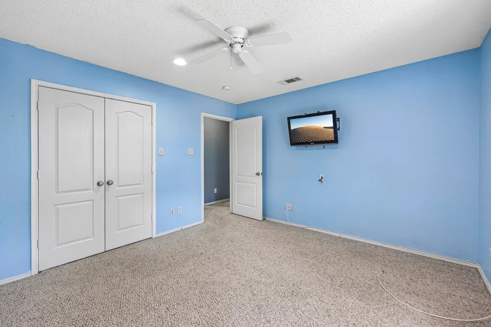1910 Bentwood Court Grapevine, TX 76051