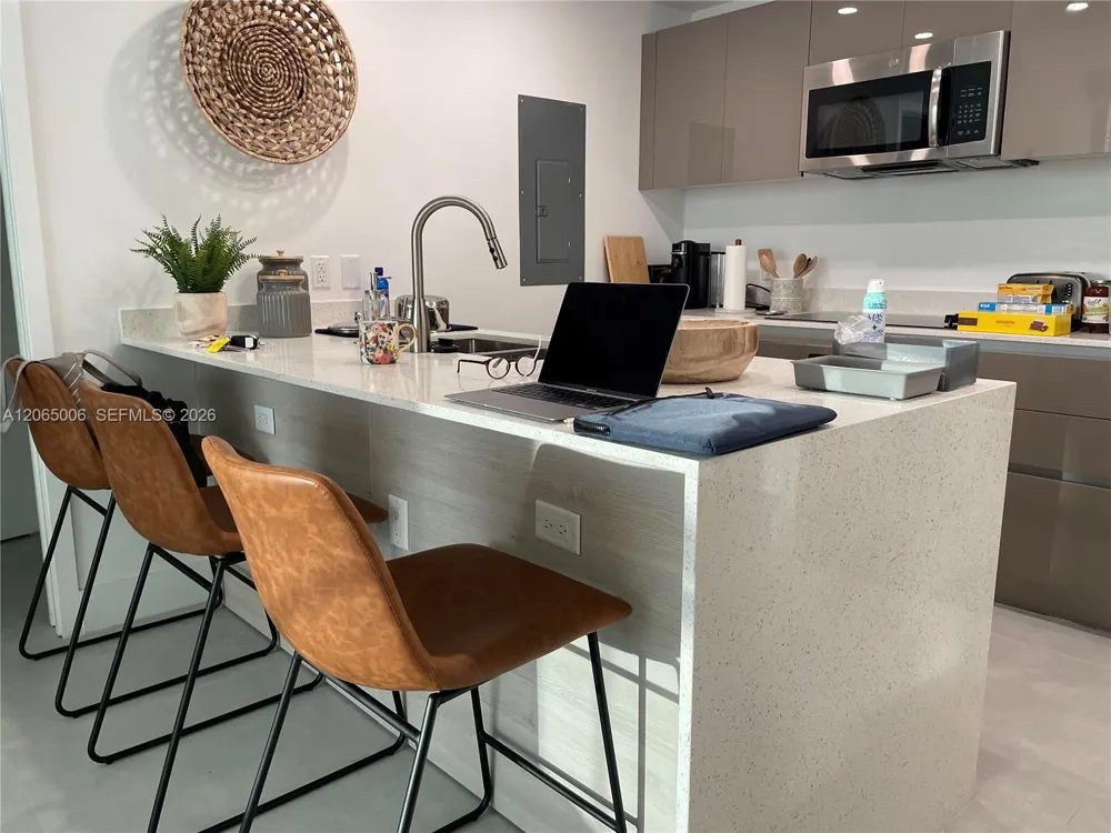 13800 Highland Dr #PH3 North Miami Beach, FL 33181