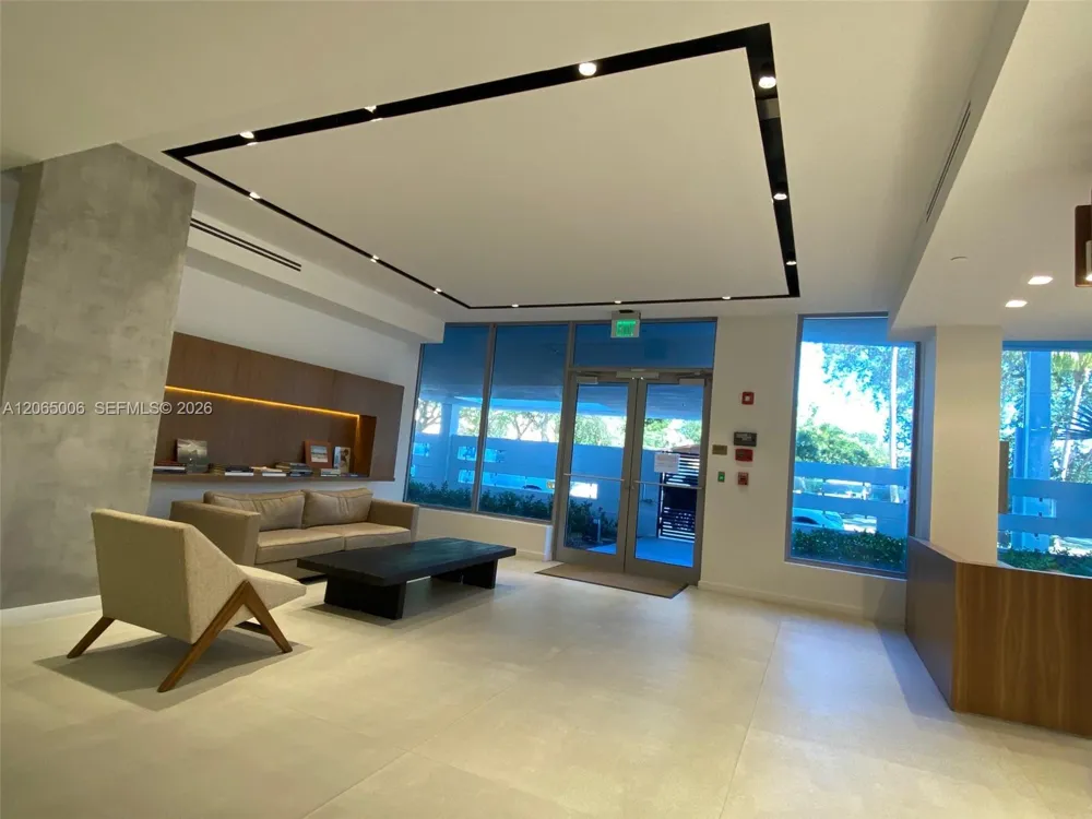 13800 Highland Dr #PH3 North Miami Beach, FL 33181