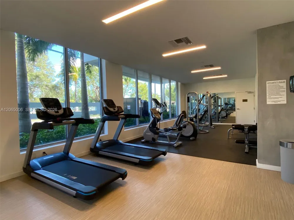 13800 Highland Dr #PH3 North Miami Beach, FL 33181