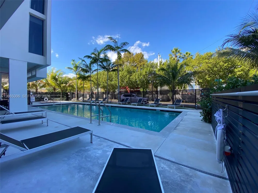 13800 Highland Dr #PH3 North Miami Beach, FL 33181