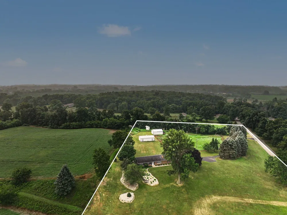 1045 Dauber Road Noble Township, MI 49030