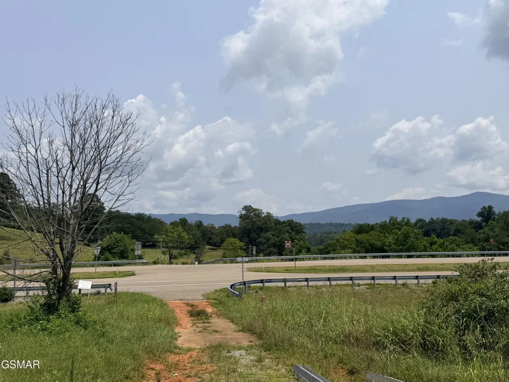 1665 Cosby Highway Newport, TN 37821