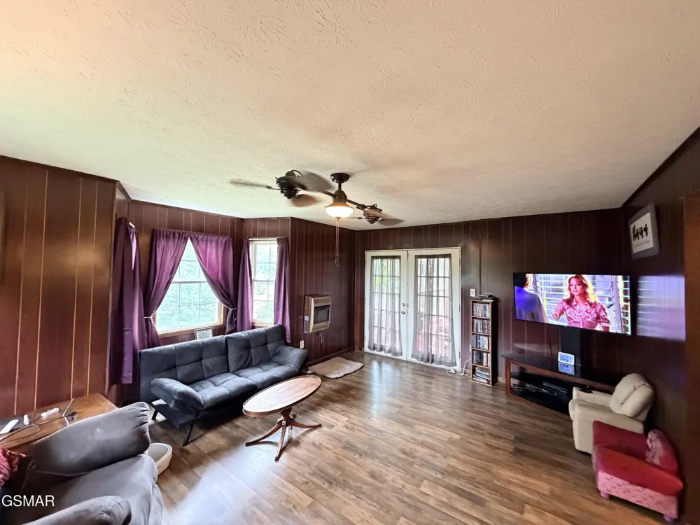 752 Warford Newport, TN 37821