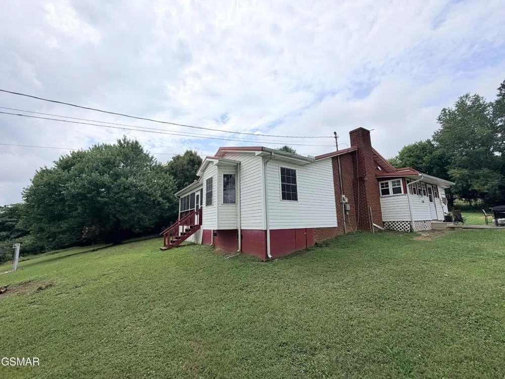752 Warford Newport, TN 37821