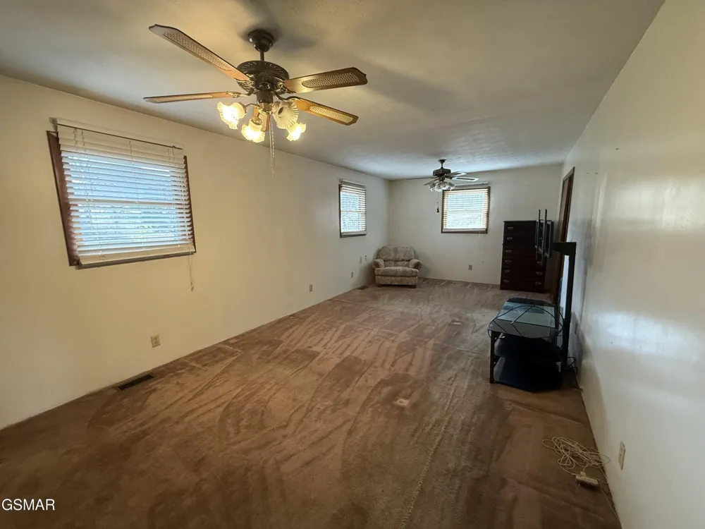 1342 Edwina Bridgeport Road Newport, TN 37821