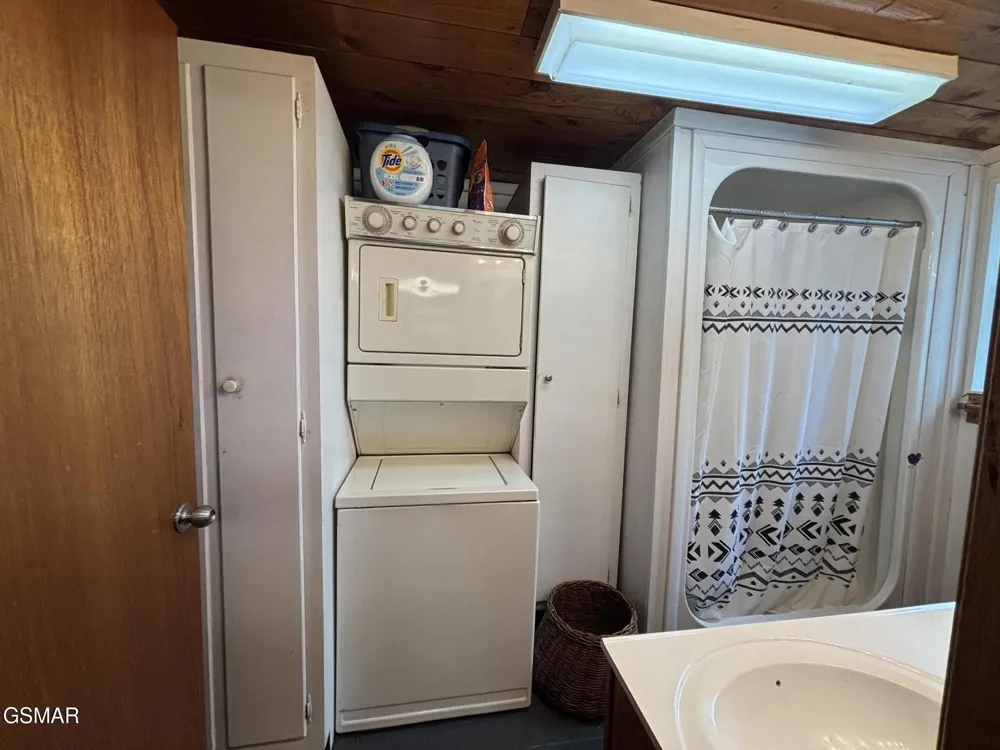 1450 Cabin Way Del Rio, TN 37727