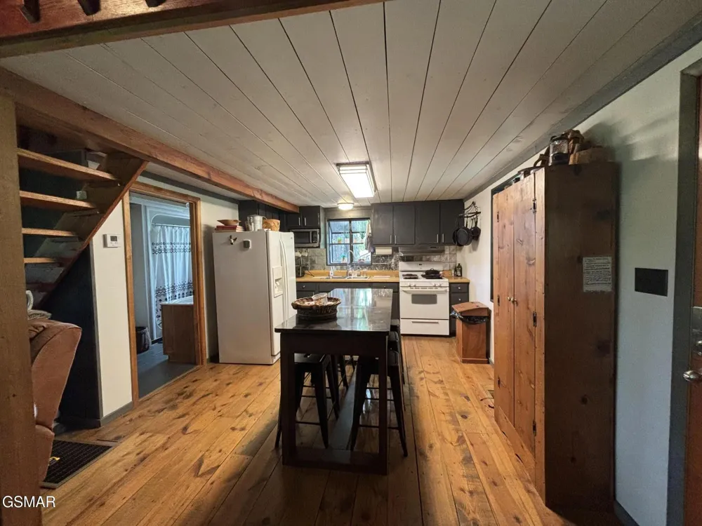 1450 Cabin Way Del Rio, TN 37727