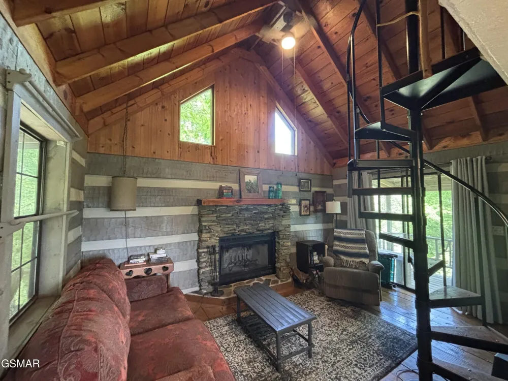 1450 Cabin Way Del Rio, TN 37727