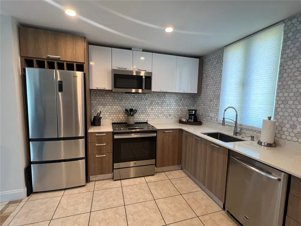 200 OCEAN DRIVE #245 Humacao, PR 00791