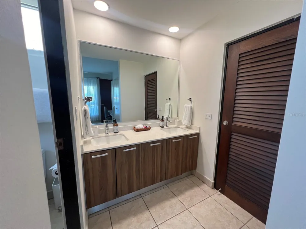 200 OCEAN DRIVE #245 Humacao, PR 00791