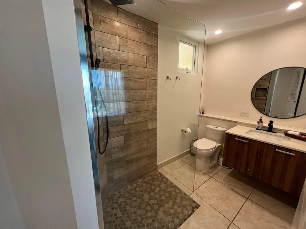 200 OCEAN DRIVE #245 Humacao, PR 00791