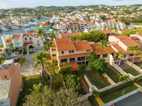 1009 HARBOURSIDE
