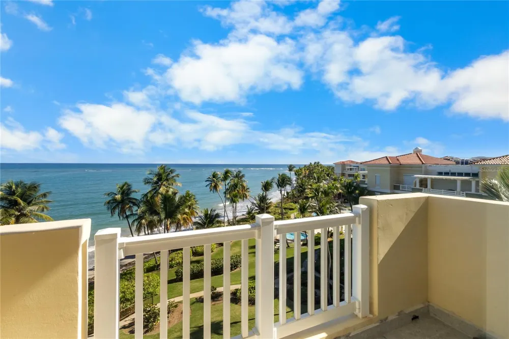 400 OCEAN DRIVE #453 Humacao, PR 00791