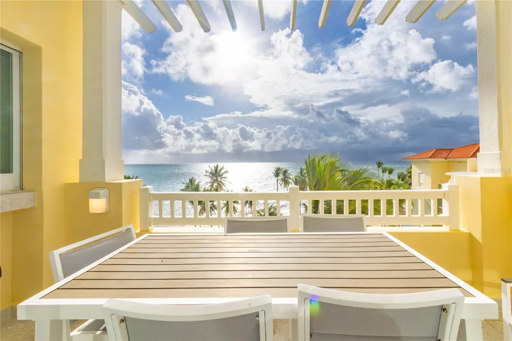 400 OCEAN DRIVE #453 Humacao, PR 00791