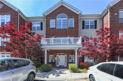 522 College Road #202