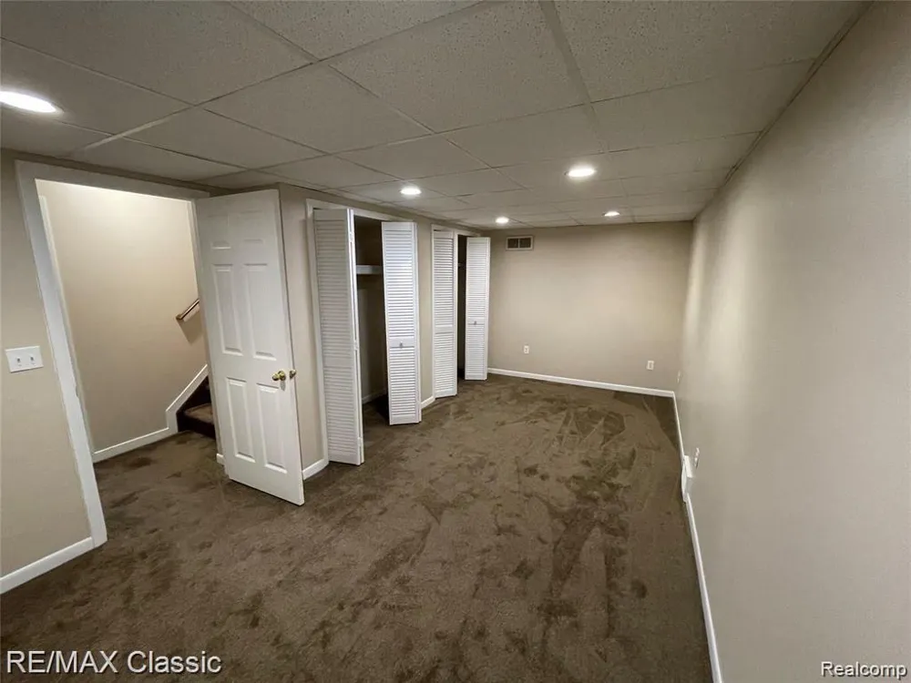 2191 MILFORD ROAD Highland Charter Township, MI 48357