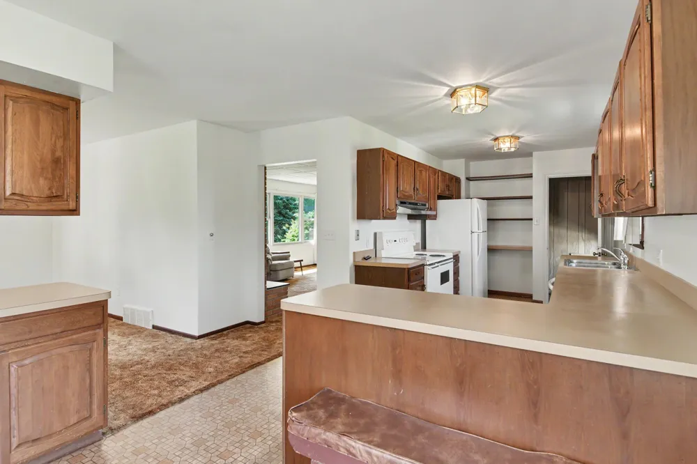 11869 Center Road Peninsula Township, MI 49686
