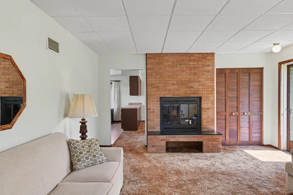 11869 Center Road Peninsula Township, MI 49686