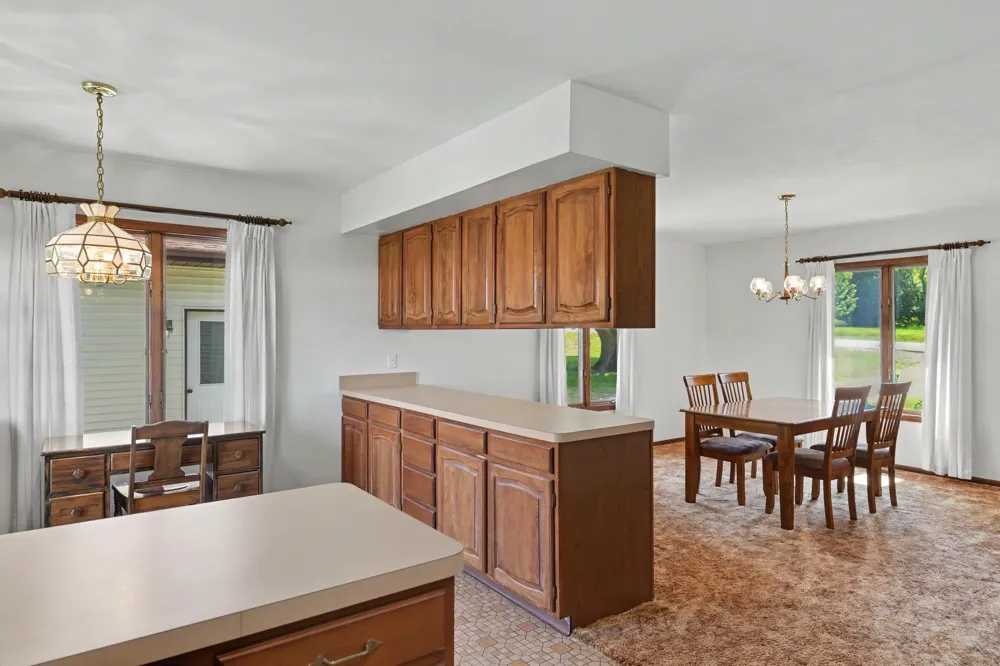 11869 Center Road Peninsula Township, MI 49686