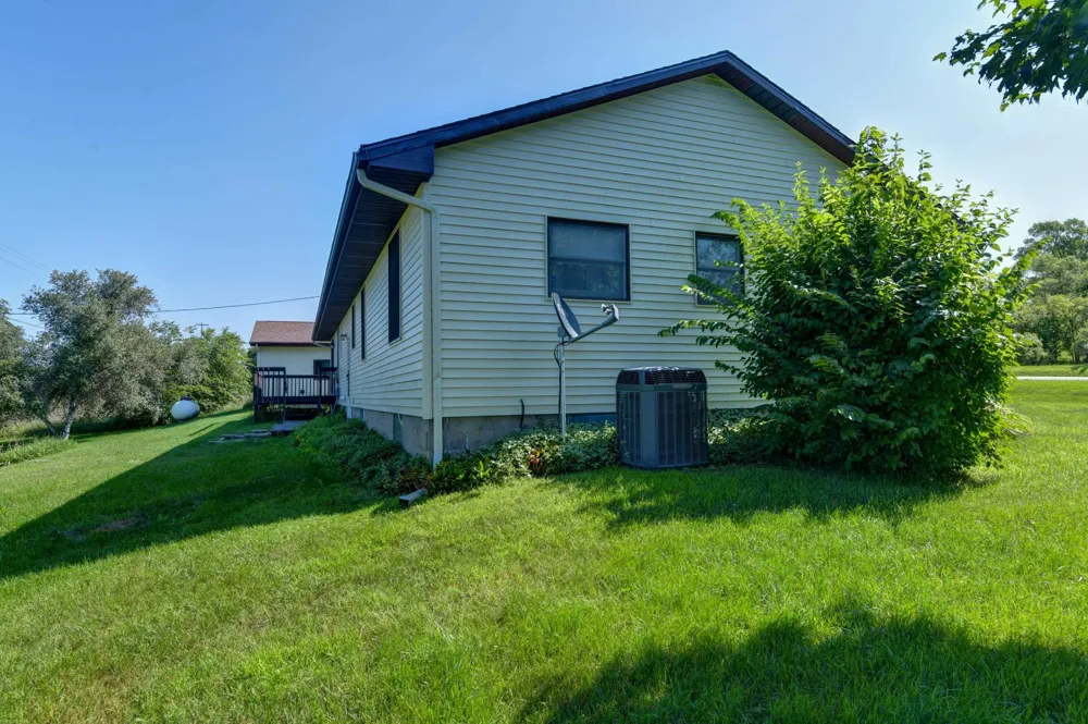 11869 Center Road Peninsula Township, MI 49686