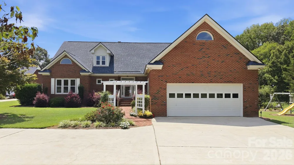 6303 Pointe Lane #25 Rocky Mount, NC 27803