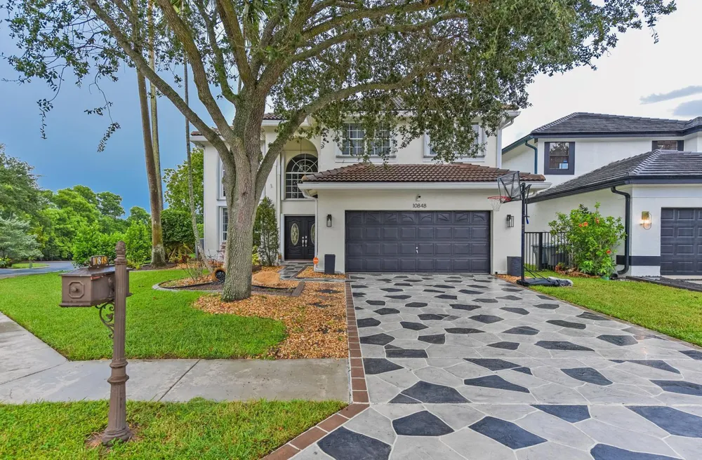10848 Tamoron Lane Boca Raton, FL 33498