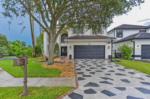 10848 Tamoron Lane